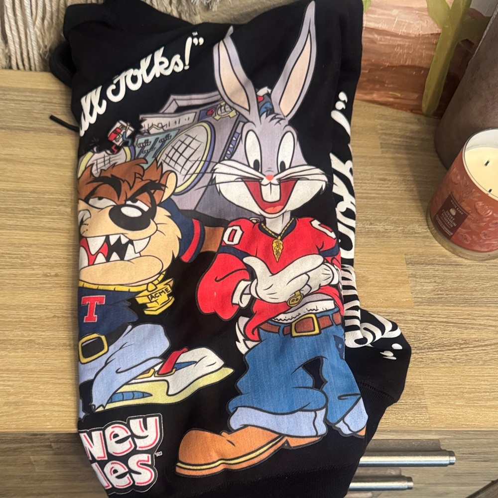looney tunes sweatshirt!